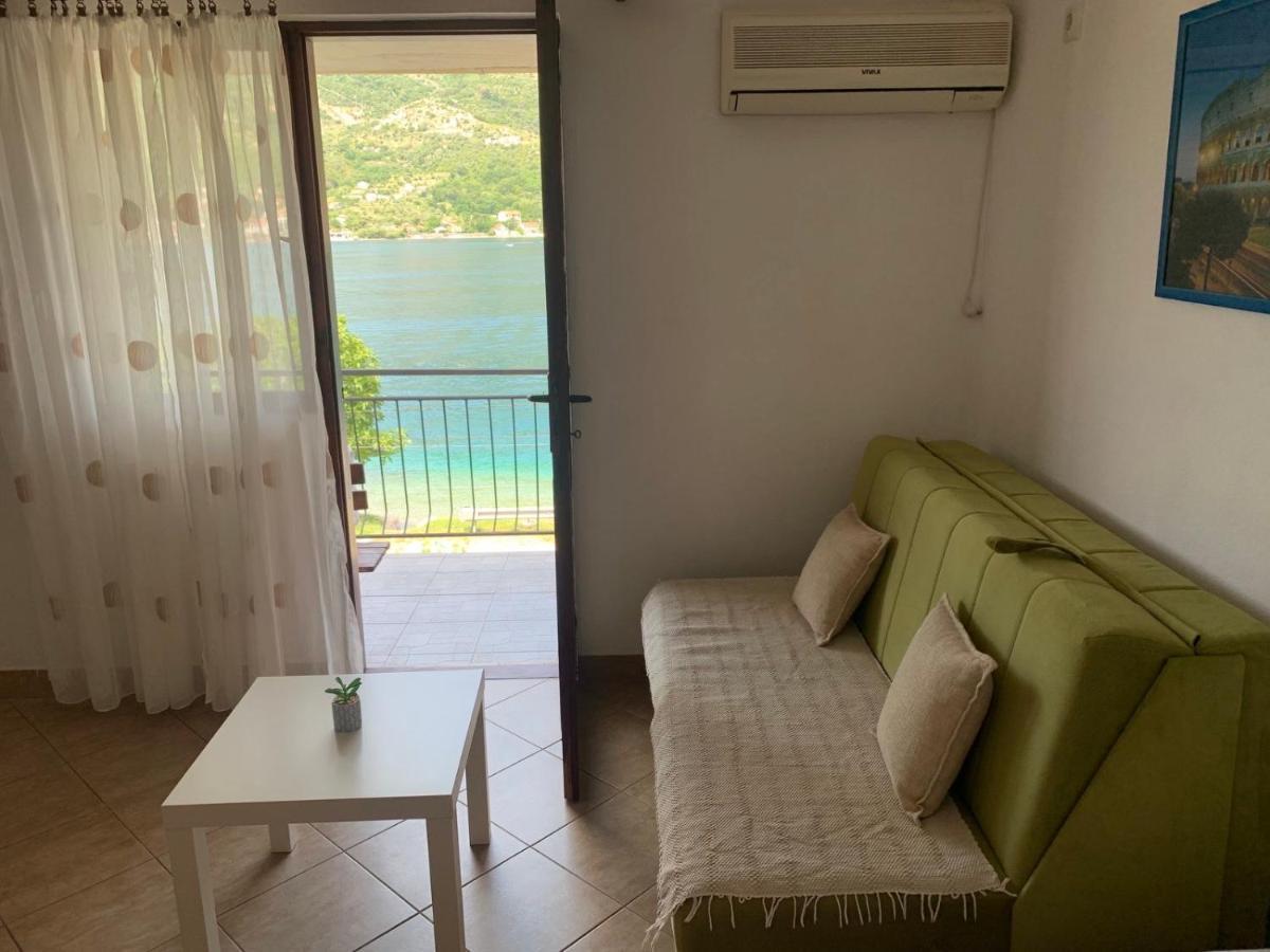 Apartmani Ivana Tivat Bagian luar foto