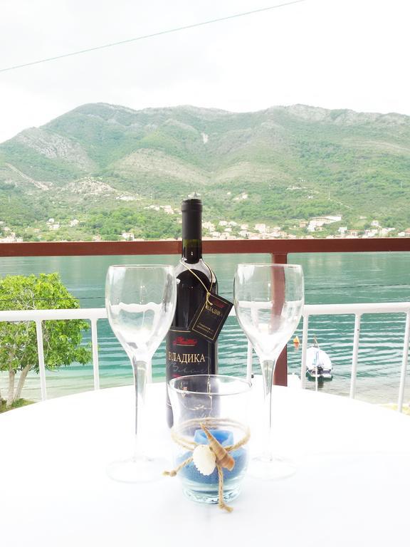 Apartmani Ivana Tivat Bagian luar foto