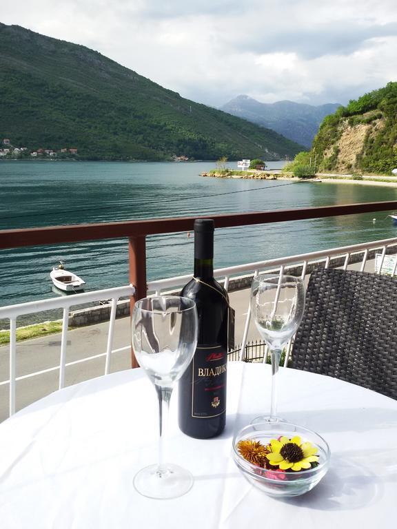 Apartmani Ivana Tivat Bagian luar foto