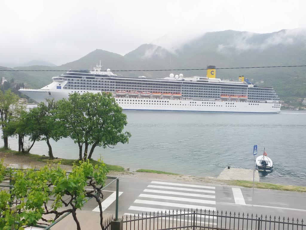 Apartmani Ivana Tivat Bagian luar foto