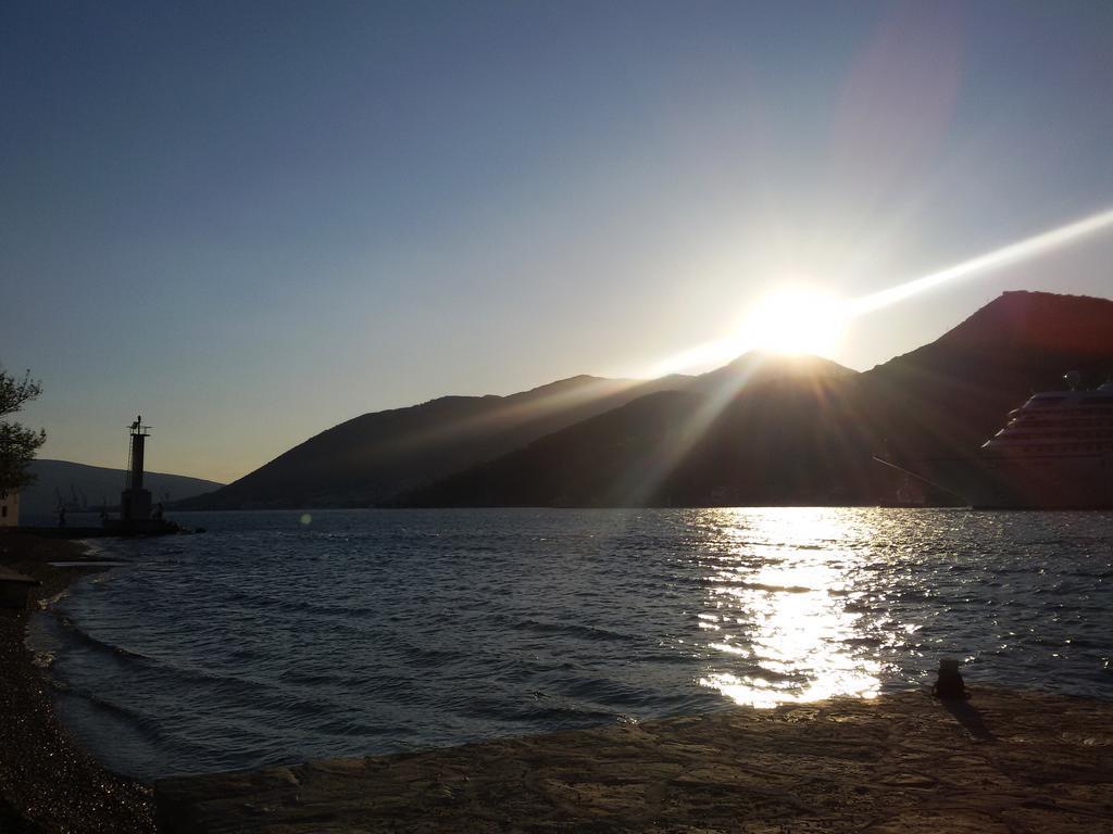Apartmani Ivana Tivat Bagian luar foto