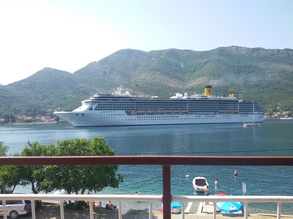 Apartmani Ivana Tivat Bagian luar foto